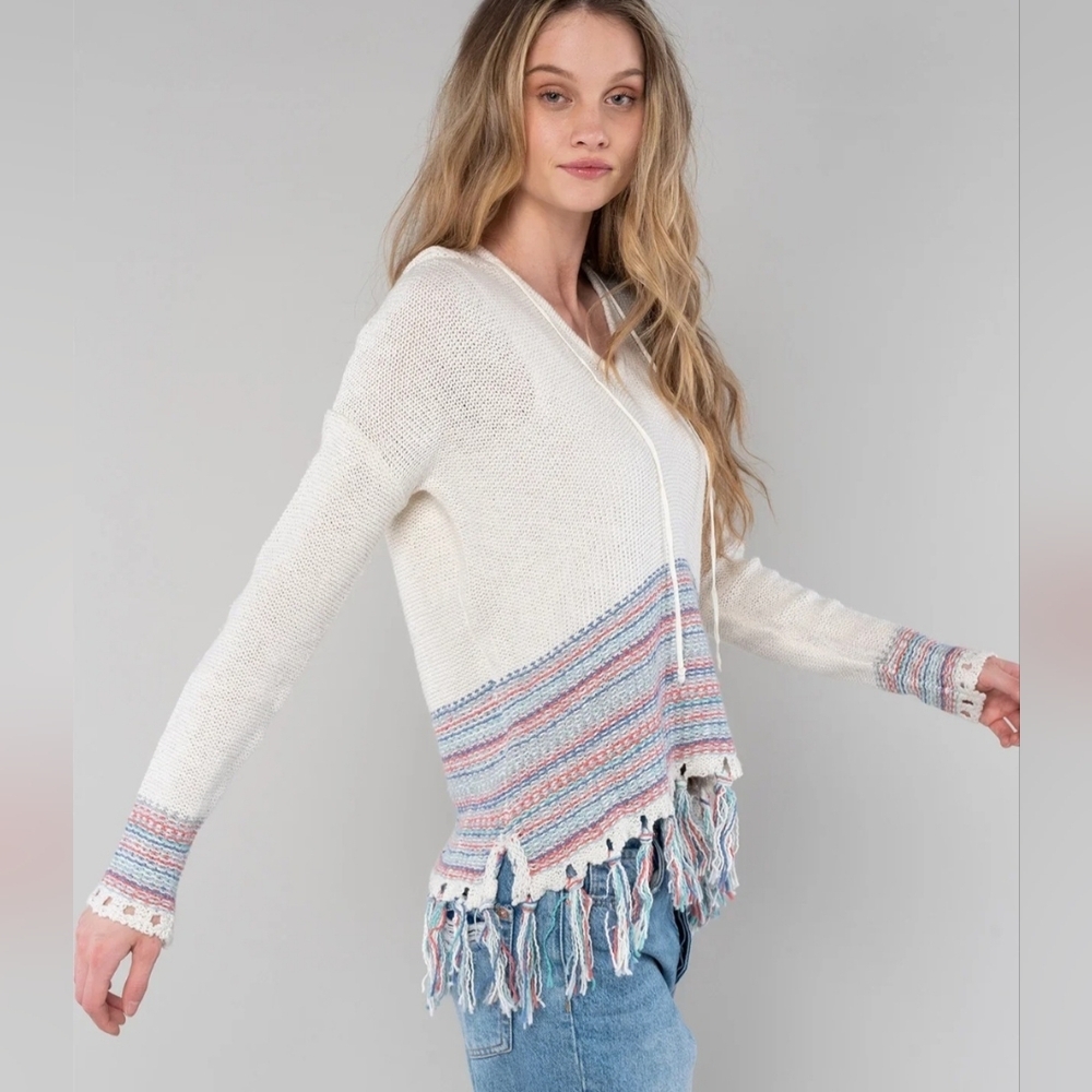 Lovestitch Hooded Color Accent Tassel Hem Sweater, Size Medium